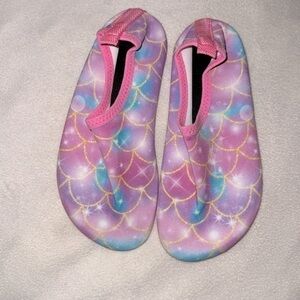 Little Girls Size 1-1.5 Pink Blue & Purple Mermaid Water Shoes Beach or River